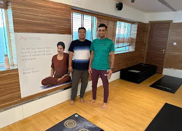 Bharat Thakur's Artistic Yoga