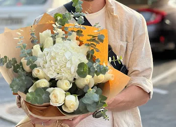 Black Tulip Flowers LLC - Choithrams Green Community