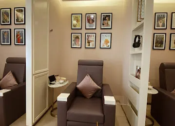 Blink Beauty Bar