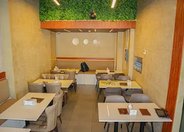 BLR Paris Restaurant