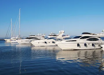 Blue Waves Boats & Yacht Rental LLC