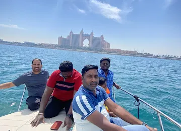 Boat Tour Dubai | Private Yacht Rental-MTS Yachts
