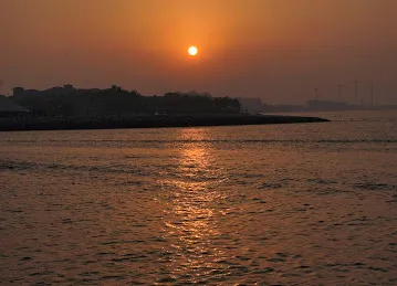 Boat Tour | Yacht Tour | Private Yacht Tours | Yachting | Jetsky rental | Water Sports | Jet car | Cheapest Boat Tour