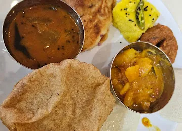 Bollywood Stories Restaurant – Best Family-Friendly Indian Cuisine Dubai