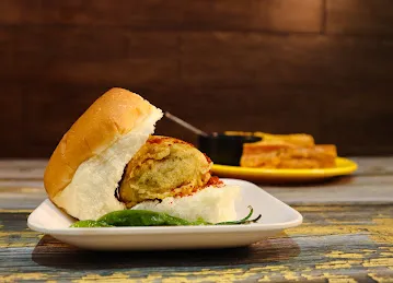 Bombay Bites Cafe Mankhool