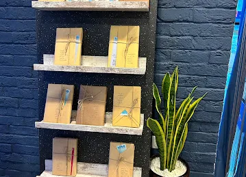 Bookends - Online Platform for Pre-Loved Books | Buy Second Hand Old Books Online