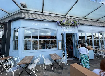 Brit Tandoor Restaurant