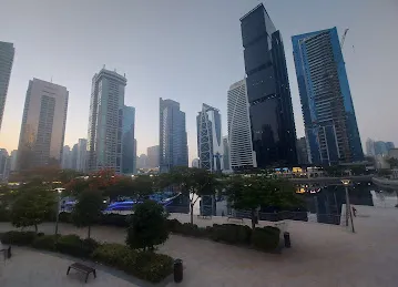 ابراج بحيرات الجميرا