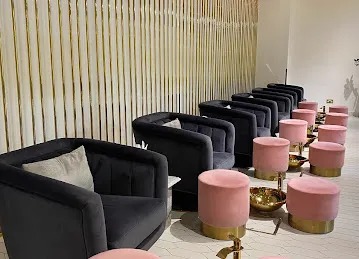 Brush and Blush Beauty Parlour