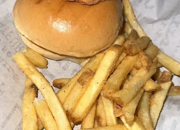 Buffalo Wings & Rings - JLT