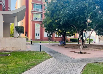 Building 28, Discovery Gardens