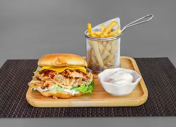 Burger Bistro _ برغر بيسترو