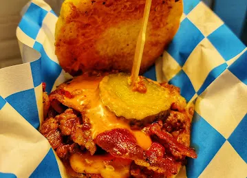 Burger & Fried Chicken