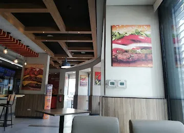 Burger King - Al Rigga
