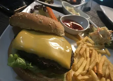 Burger Live JVC