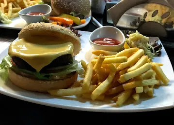 Burger Live JVC