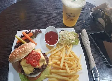 Burger Live JVC