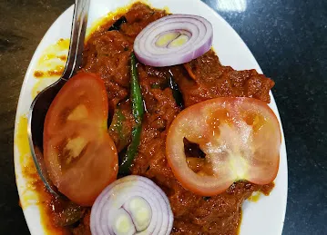 Bustan almadina restaurant