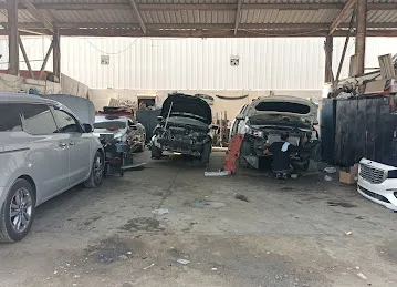 Butt Garage