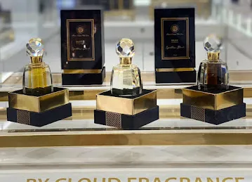 By Cloud Fragrance