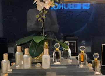 By Cloud Fragrance