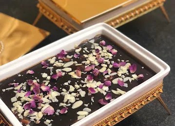 بيت القصيد للحلوى العمانيه