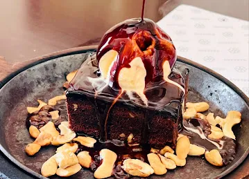 Caesars Restaurant & Confectionery