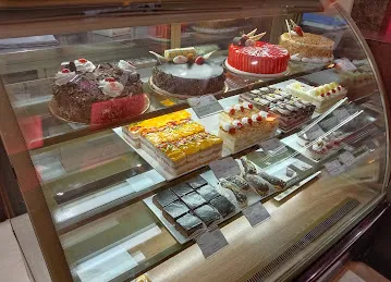 Caesars Restaurant & Confectionery