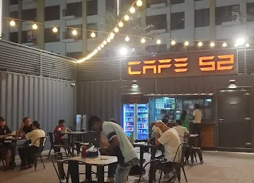 Cafe 52