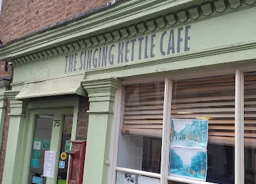 CAFE LAKE