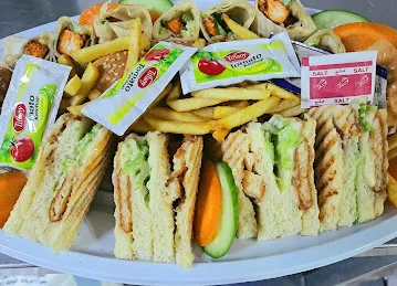 Cafeteria Hot and Fresh