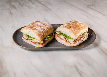 Caffe Vergnano 1882 - Khalidiya Branch