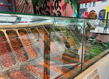 CALI-POKE California Seafood House JBR