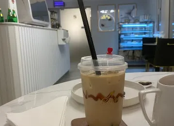 Caline Chocolate Boutique & Cafe