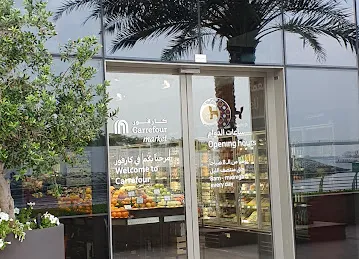 Carrefour market