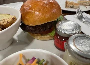 Carva Restaurant