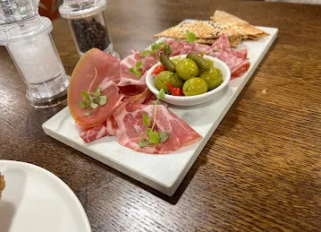 Carva Restaurant