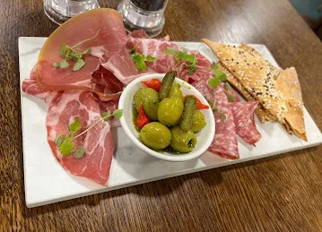 Carva Restaurant