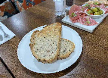 Carva Restaurant