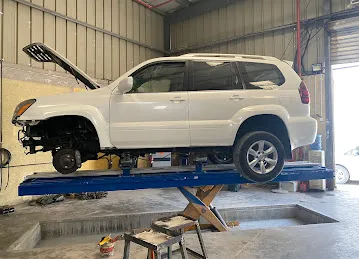 CCM Sharaq al sanaya auto repair workshop
