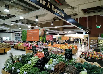 Cedre Shopping Centre مركز السدر للتسوق