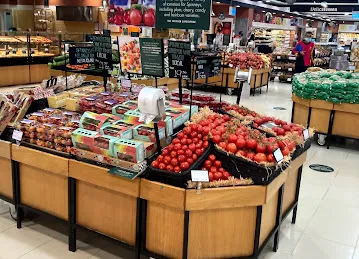 Cedre Shopping Centre مركز السدر للتسوق