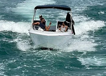 CENTAURUS CHARTER - Yachts & Boats Rental Dubai Harbour