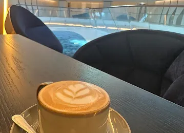 Centrale Restaurant & Lounge