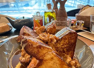 Centrale Restaurant & Lounge