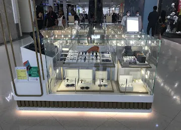 Cerruti watches Diera city center