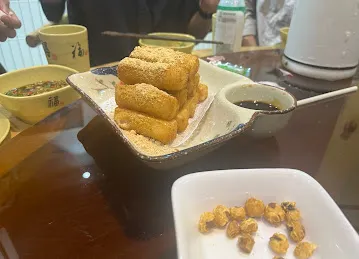 茶馆串串 Sichuan Pot Cafe