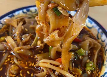 茶馆串串 Sichuan Pot Cafe