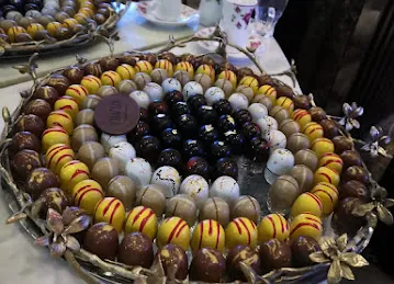 Chaclet Emirati Chocolatier