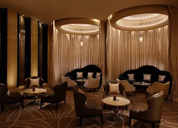 Champagne Lounge